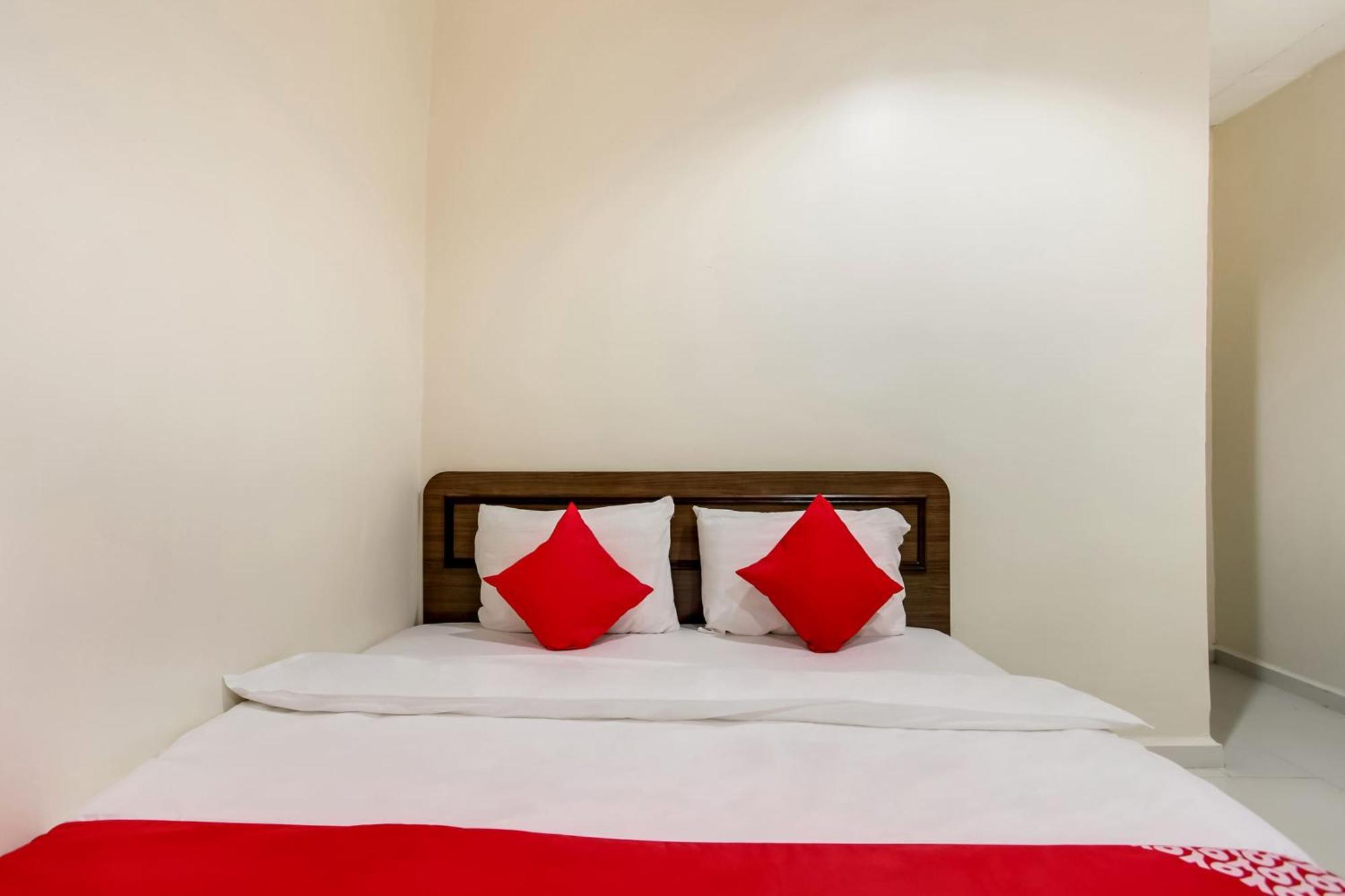 Super Oyo 89427 Kavanas Hotel Taiping Eksteriør bilde