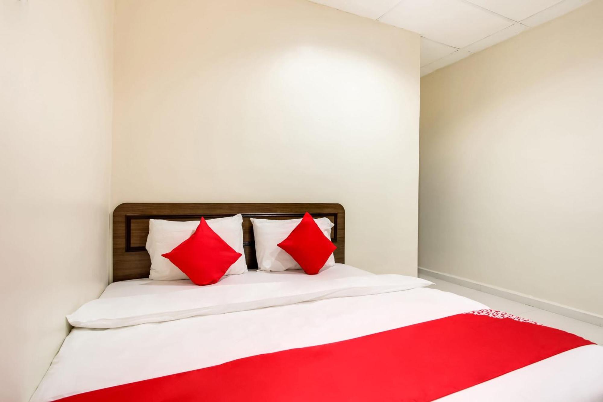 Super Oyo 89427 Kavanas Hotel Taiping Eksteriør bilde